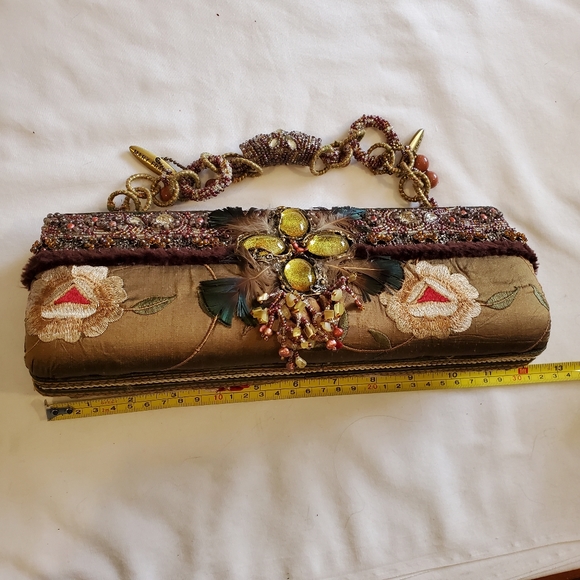 Mary Frances Embroidered Floral Beaded Bag - Picture 8 of 9